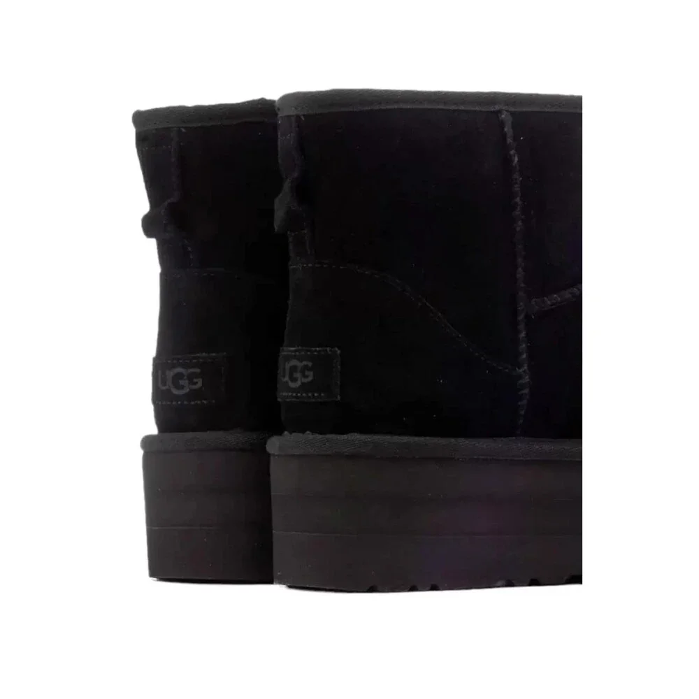UGG Classic Mini 1143700K-001 Boots Girls US 6 M Black Suede Platform ZOGG3719